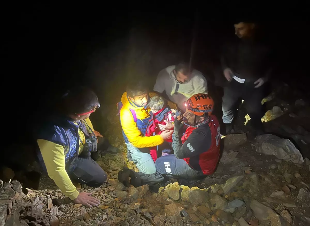 Gazipaşa’da Kaybolan 2 Yaşındaki Kız Çocuğu 8 Saat Sonra Bulundu