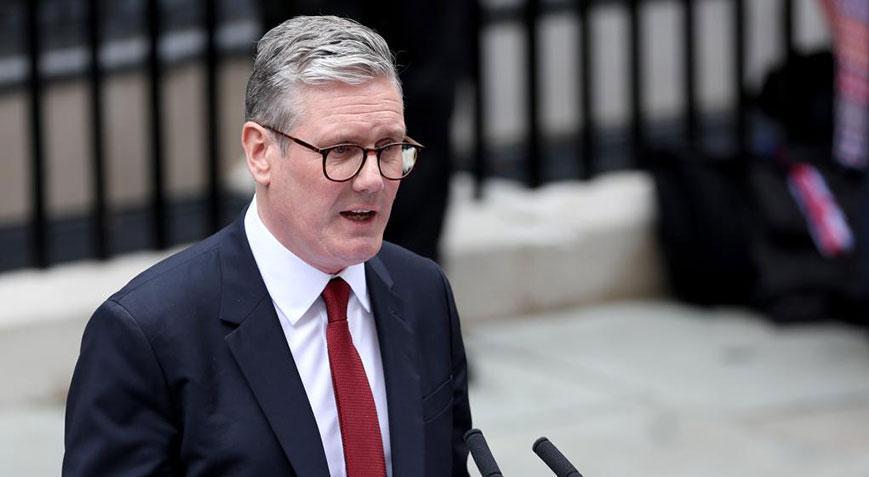 İngiltere’den Zelenskiy’e destek: Ukrayna müzakerenin kalbinde yer almalı