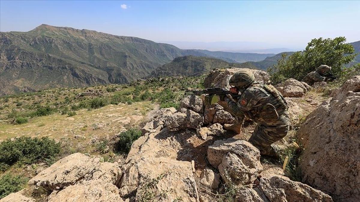 SON DAKİKA! Suriye’nin kuzeyinde 23 PKK/YPG’li terörist etkisiz