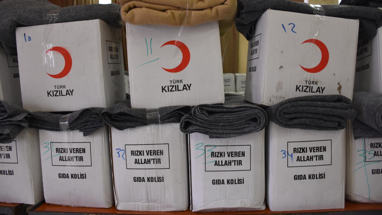 Türk Kızılay’dan Suriye’deki ihtiyaç sahibi ailelere kışlık yardım